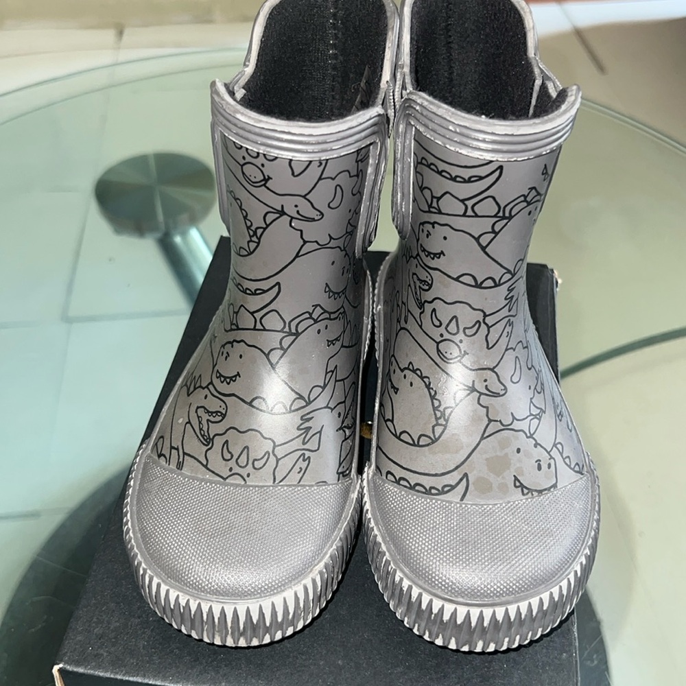 HM rainboots
